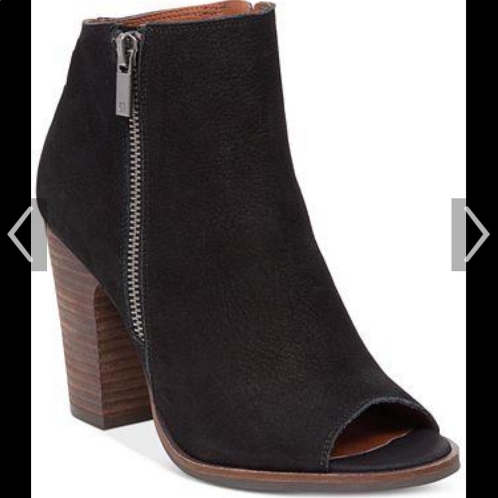 • lucky brand • open toed booties
